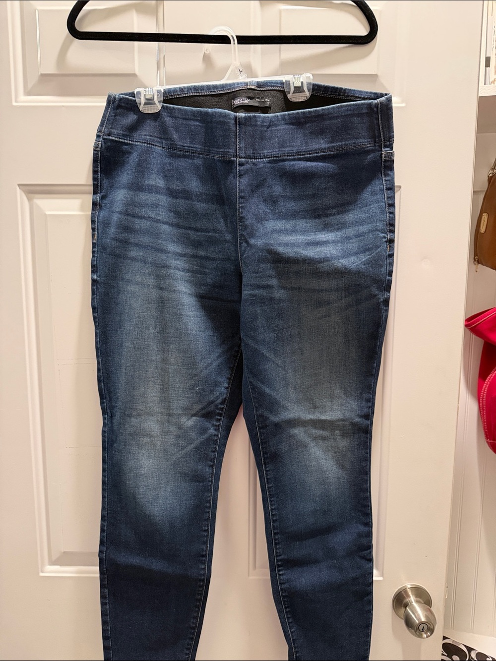 Simply Vera Dark Blue Women's Pull on Stretch Crop Jeans